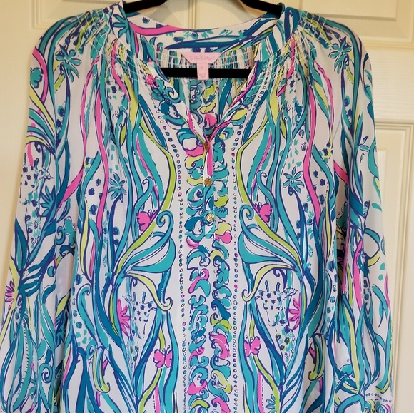Lilly Pulitzer Tops - Lilly Pulitzer Elsa silk blouse BEAUTIFUL shirt!